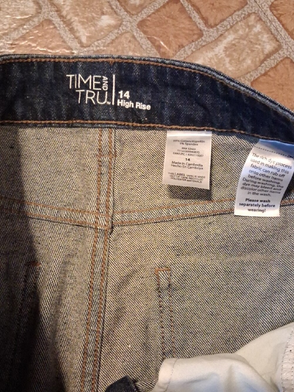 Time and Tru Dark Blue Cropped Ankle Jeans Size 15 High Rise - Picture 2 of 3